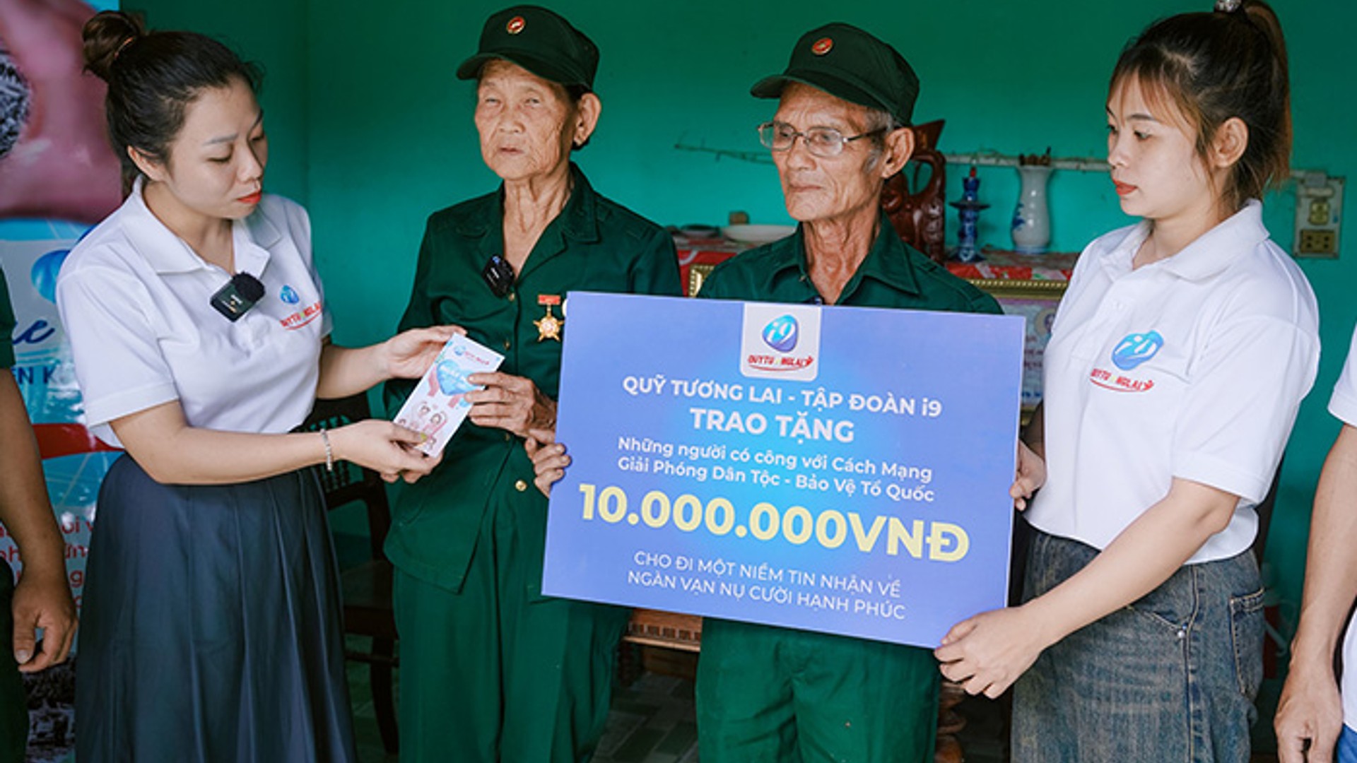 Đội ngũ hỗ trợ khách hàng Vinbet chuyên nghiệp